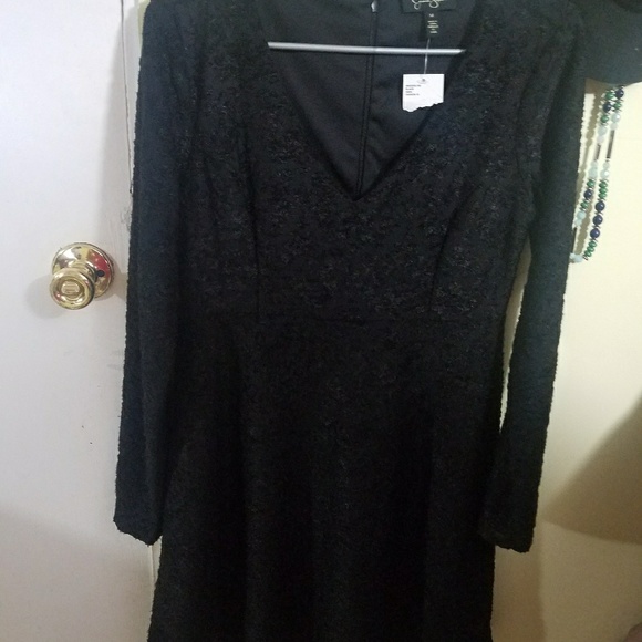 Dress - Picture 3 of 5